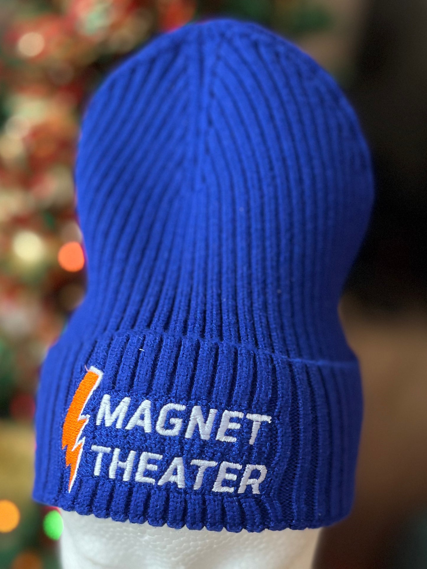 Magnet knit cap